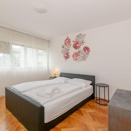 Apartment Omiska Сплит Екстериор снимка