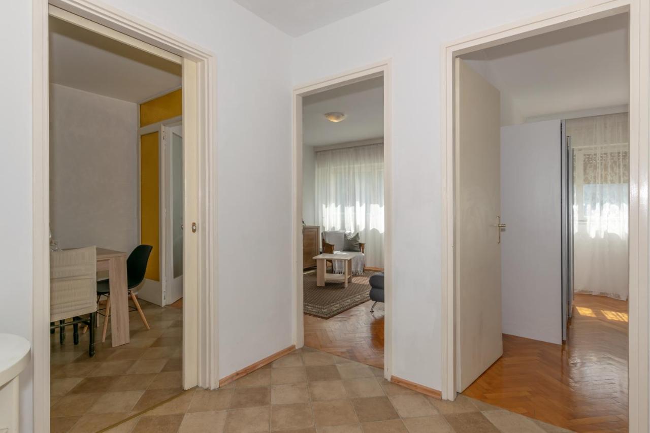 Apartment Omiska Сплит Екстериор снимка