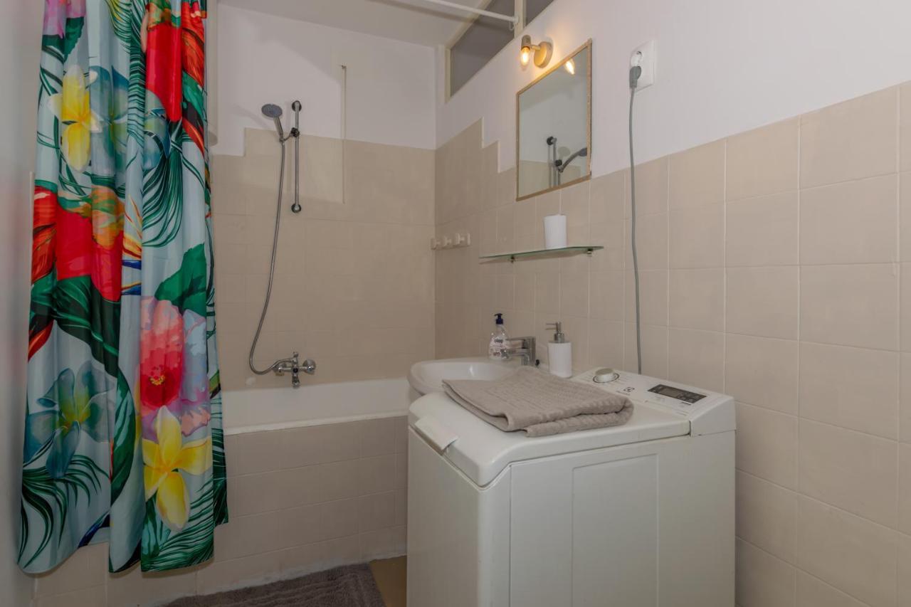 Apartment Omiska Сплит Екстериор снимка