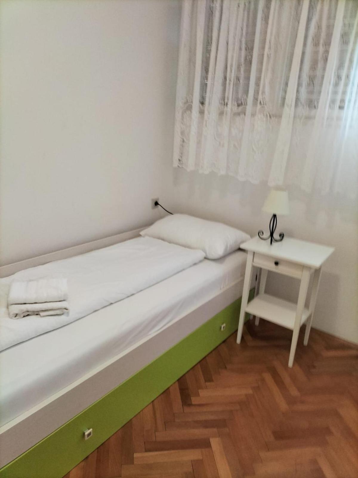 Apartment Omiska Сплит Екстериор снимка