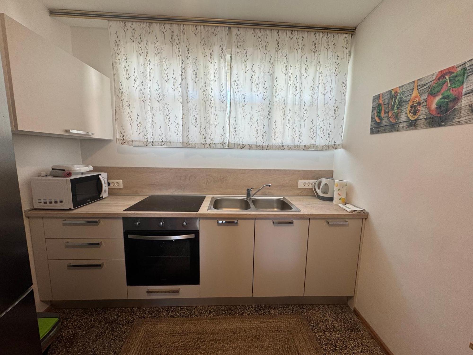 Apartment Omiska Сплит Екстериор снимка